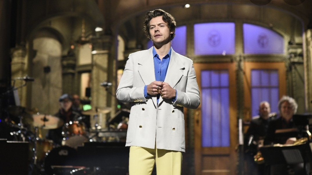 November 16th  2019 Harry hosts SNL.. EUPHORIA EPISODE AIRED JUNE 30TH. Keep this info on your mind .