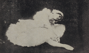 国立国会図書館 Ndl ｎｄｌ月報１２月号 今月の一冊では アンナ パヴロワ の来日公演プログラムをご紹介します 人々を魅了したパヴロワの 瀕死の白鳥 は 淀川長治など 鑑賞した若き日の著名人たちにも強い衝撃をもたらしました T Co