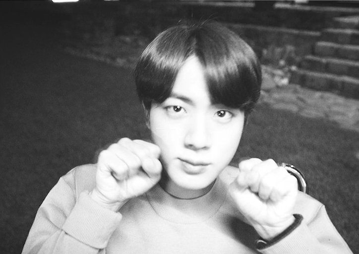 jinjk19's tweet photo. Few days left for my happiness, Jin birthday. Happy birthday   💜💜💜💜 https://t.co/mgKd1xPxAj