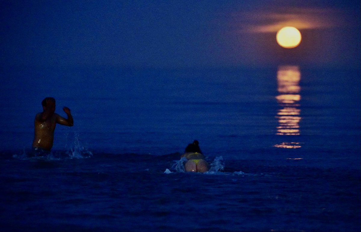 En Puerto Madryn las salidas de Luna llena son esto, mirá #LaMásLinda