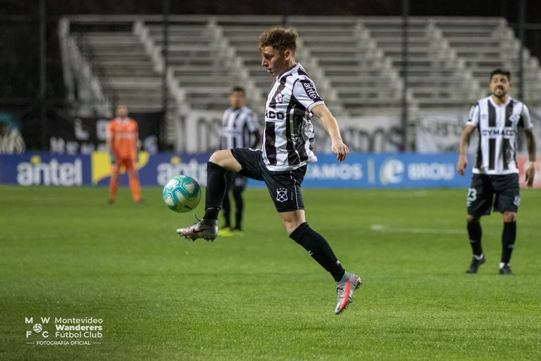 mwfc_oficial's tweet image. Anunciamos que, en la tarde de hoy, Bruno Veglio sufrió una lesión de fractura de peroné.

🚜 ¡Pronta recuperación tractorcito @ColoVeglio23!