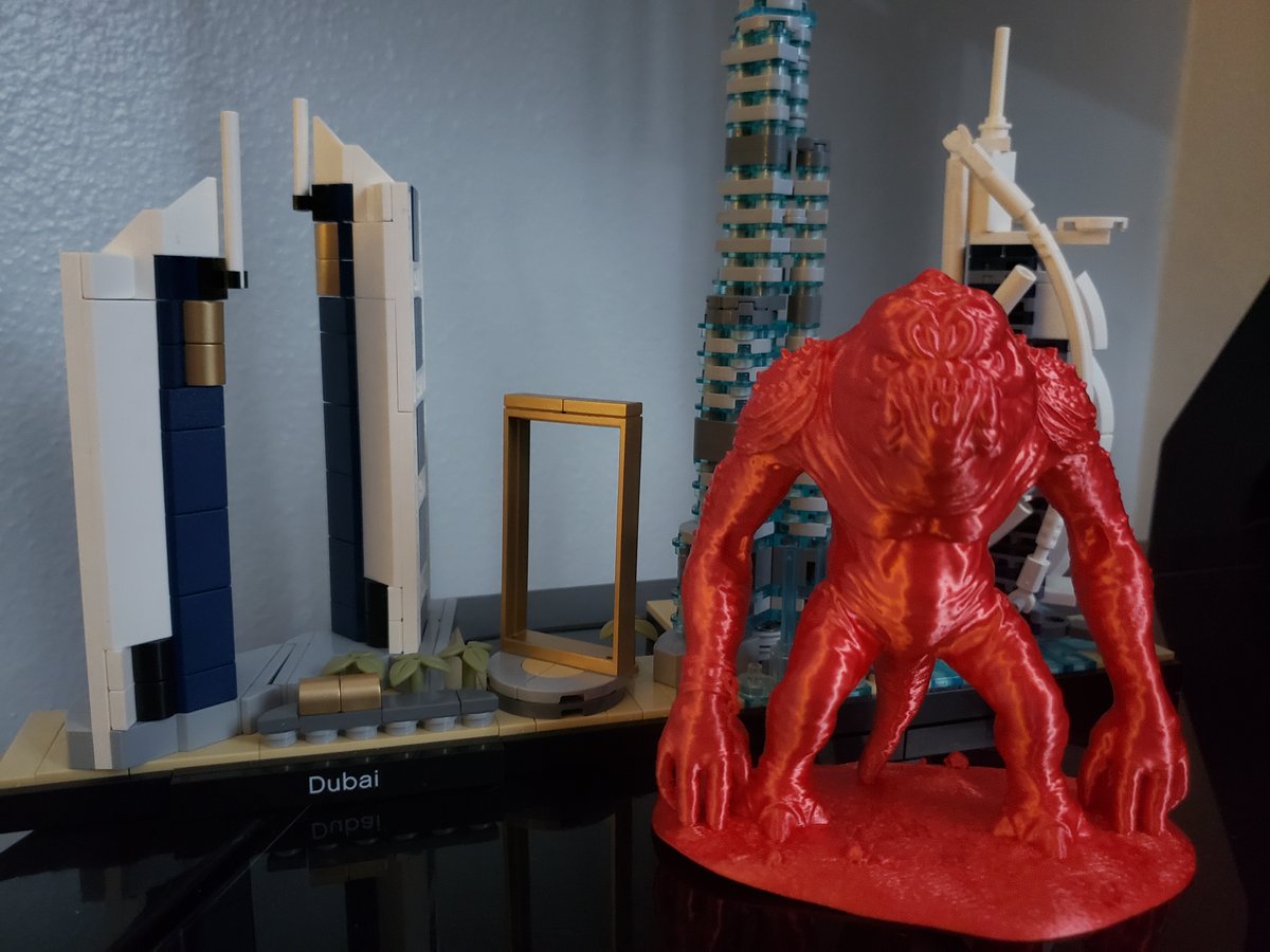 jackdanls's tweet image. #ThangsRancorChallenge @Thangs3D @joeltelling @3dprintingnerd 
Printed with Silk Red PLA from MIKA3D on a MP Select Mini V2 in 7hrs at 50mm/s, 0.4mm nozzle, 0.1750mm LH &amp;amp; reduced to 60% to fit comfortably on the bed. Dubai for scale.