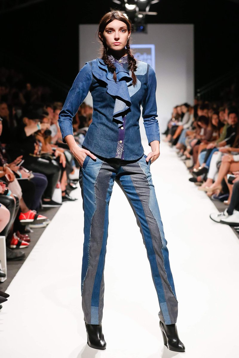 modagordillo's tweet photo. JUAN CARLOS GORDILLO #juancarlosgordillo #juancarlosgordillodenim #juancarlosgordillojeans #mqvfw #wien #berlinfashionweek #madridfashionweek #whiteshow #milanfashionweek #cnmi #cittadellarte #usavogue https://t.co/s1AWVYrsj3