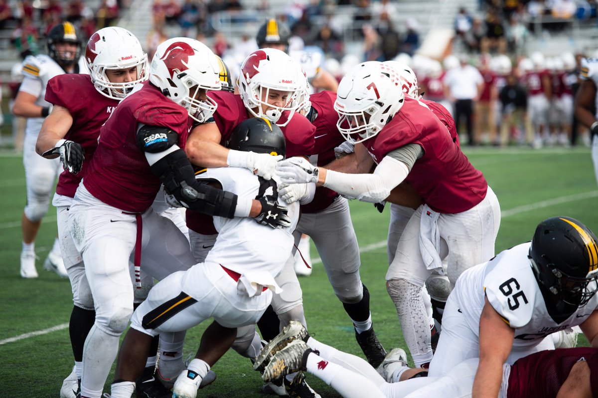 cdg19_'s tweet image. After an awesome conversation with Coach Anderson and Coach Cloward, I’m happy to say that I have received an official offer to Southern Virginia University! 🔴⚪️ #KNIGHTVISION 

@CoachClowardSVU @CoachP_Anderson @EMulitalo