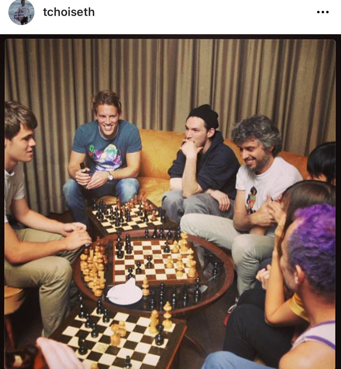 Some Red Hot playing simultaneous chess games with SGM Magnus Carlsen,  2011.