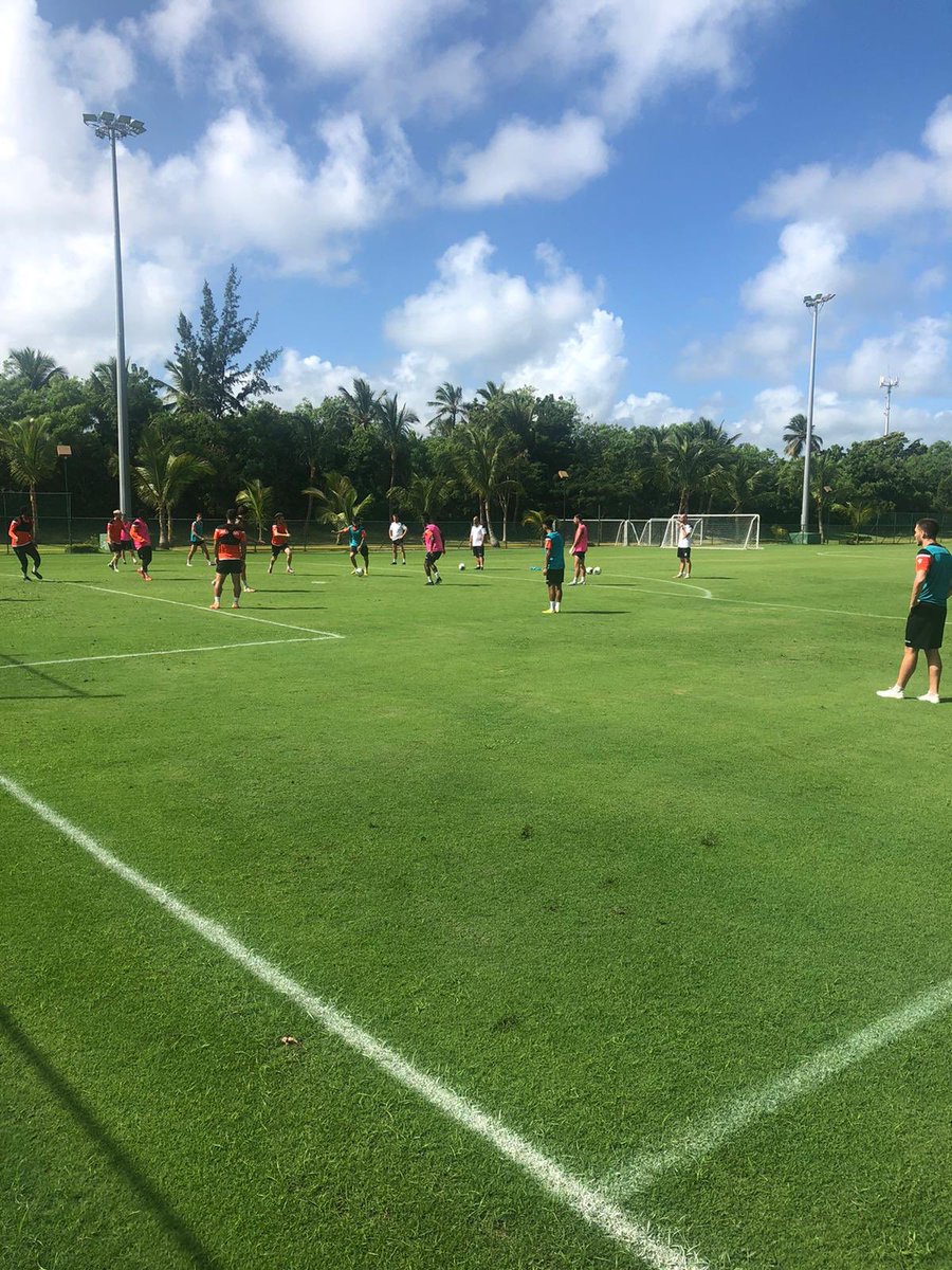 Agradecer la confianza depositada del campeón canadiense <a href="/forgefchamilton/">Forge FC</a> en nuestro equipo de trabajo para organizarles su gira previa a 4tos de final liga <a href="/concacaf/">Concacaf</a> en el hotel <a href="/BarceloBavaroGR/">Barceló Bávaro GR</a>  @MTurismoRD <a href="/DavidColladoM/">David Collado</a> <a href="/fedofutbol/">Federación Dominicana De Fútbol 🇩🇴</a> <a href="/ldfcomdo/">LDF</a> Promovemos el país con el ⚽️!