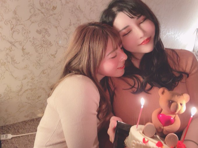 4 pic. らぶみちゃん達と超楽しい夜でした。
本当にいつも幸せ感じてる❤️
大好きよおおおん?
さきっぽもいたけど撮りそびれたからまた次回? https://t.co/VEFQDGS93I