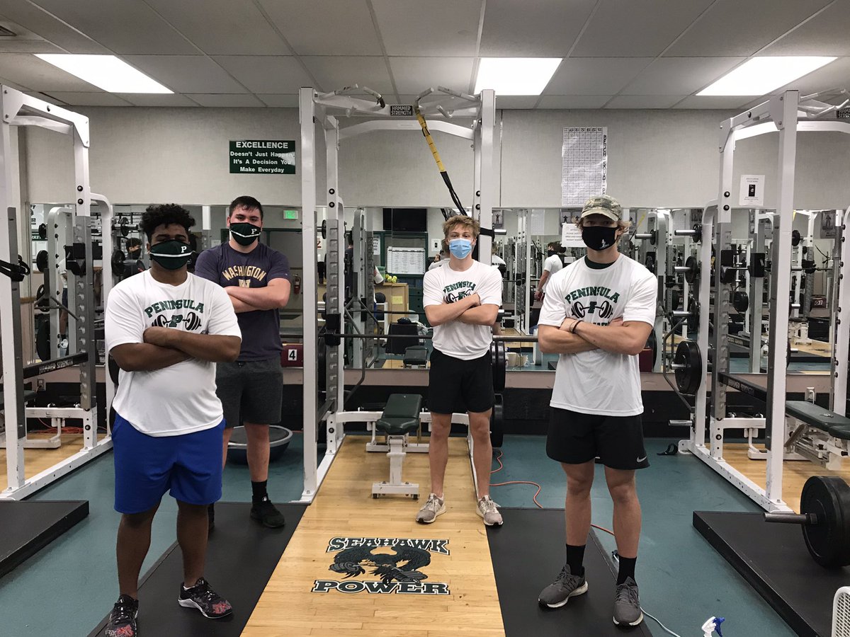 Senior Lifters of the Month #attendanceiscrucial #embracingtheprocess #leadershipthroughexample #AthleticPerformane 
#SeahawkProud