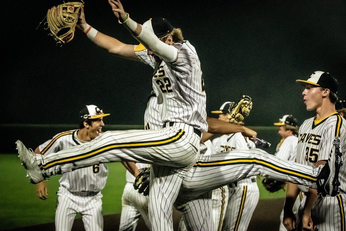 TheCanesBB's tweet photo. If you are a part of it you get it. If you are not you’ll never understand. It’s just different being a Cane! #TheCanes https://t.co/DOg2gcA486