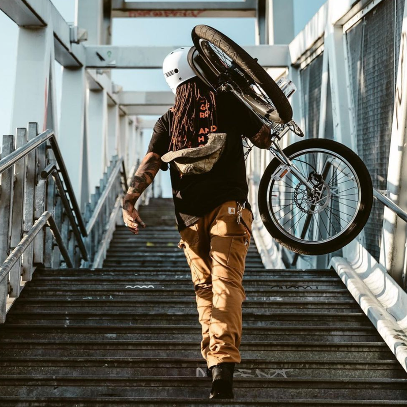 zoozbikes's tweet photo. Many commutes are no longer the same after 2020. We wanted to throw back to a little fun. If you live in the city, you won’t find a better ride with more style than the Zooz Urban Ultralight. #zoozbikes #feelthethrill