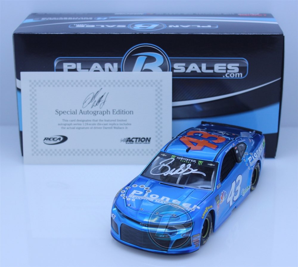 Excited to get my Black Friday/Cyber Monday haul from @PlanBSales. 4 diecasts for just over $100. Can’t beat it. Best place to buy your cars https://t.co/x5tSqq8nMR