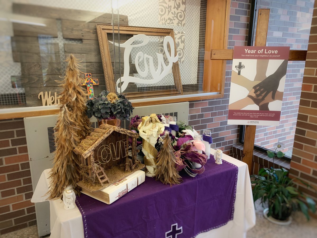 DCDSBVirtualK_8's tweet image. We wait in hope and anticipation #FirstWeekofAdvent #DCVESSpirit