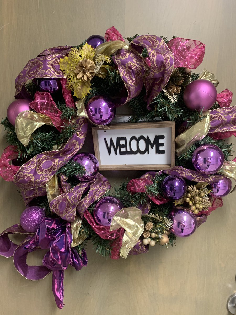 DCDSBVirtualK_8's tweet image. We wait in hope and anticipation #FirstWeekofAdvent #DCVESSpirit