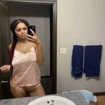 #NewProfilePic https://t.co/rNeTYtsTVD<a href="/tag/newprofilepic"class="tags">#NewProfilePic</a>