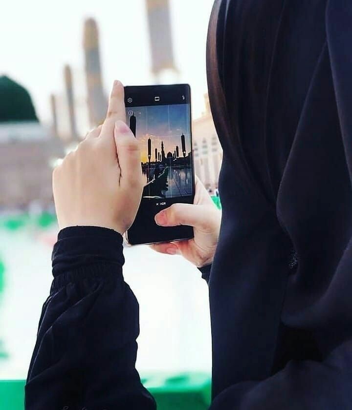 🌸جیسے بن دیکهے محبت ہو چاہت ہو, دیوانگی ہو وہ🌸
میرے اللہ کے محبوب اور میرے آقا محمد صلی اللہ علیہ وسلم ہے۔۔😍❤
#خاتم_النبیین_محمدﷺ 
#خاتم_المرسلین_محمدﷺ