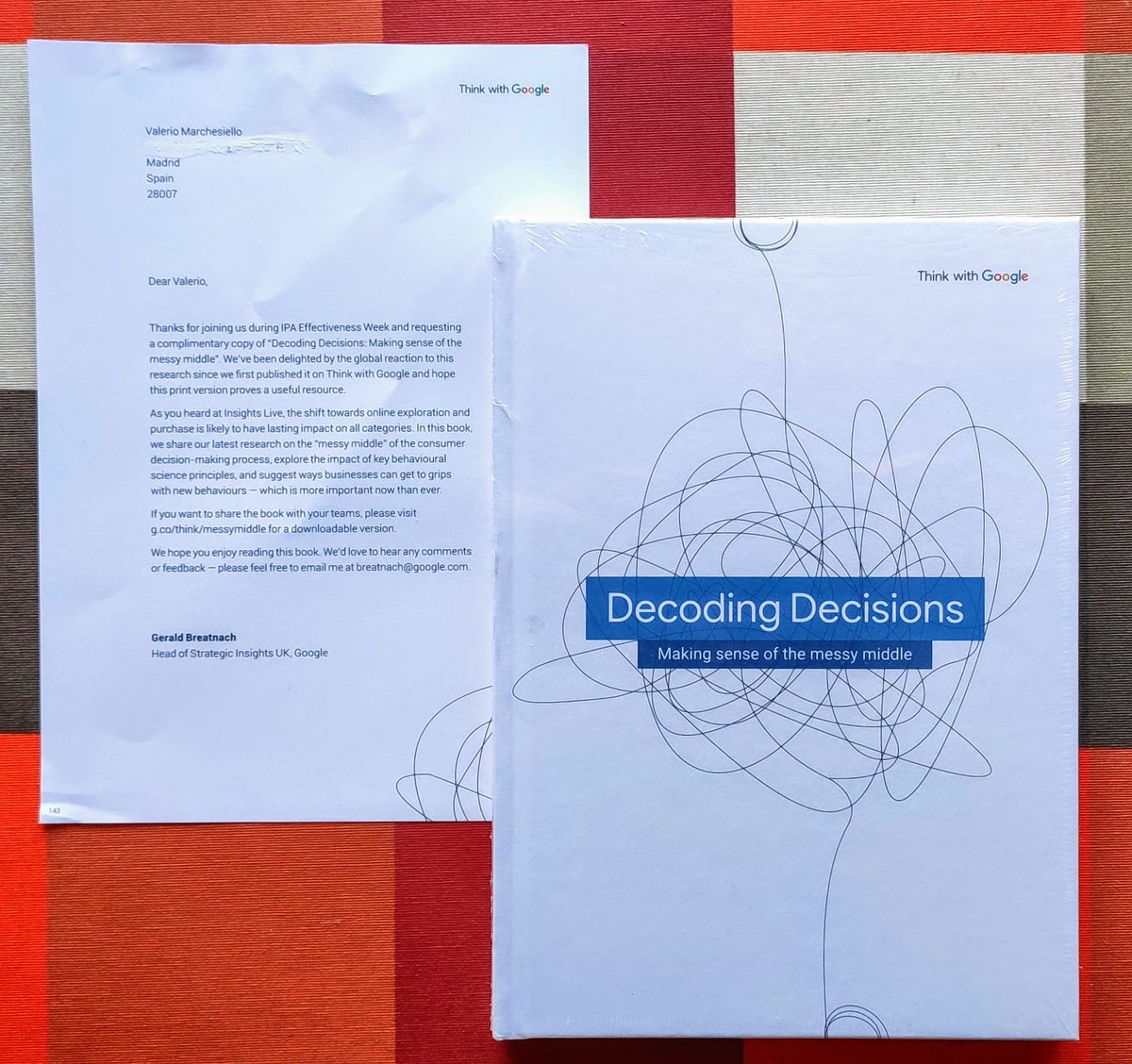 valerio_13's tweet image. Regalos que te alegran la mañana, ya están las páginas echando humo. Many Gracias @ThinkGoogleUK &amp;amp; @GeraldioB :)
#messymiddle #decodingdecisions #insights #planning