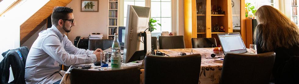 Roy Textor (@roytextor) on Twitter photo #Corona-#Pandemie: #Sicherheitsrisiko #Homeoffice...
...sicher aus dem #Homeoffice arbeiten? Kontakt unter textor-it.de/kontakt/ tagesschau.de/wirtschaft/boe… <a href="/ParallelsRAS/">ParallelsRAS</a> <a href="/Citrix/">Citrix</a> <a href="/MicrosoftDE/">Microsoft Germany</a> #WVD #Cloud #Remote #Azure #AWS <a href="/DCUG_DACH/">DCUG</a> <a href="/textor_IT/">textor IT</a> <a href="/RoyTextor/">Roy Textor</a> #Corona-#Pandemie: #Sicherheitsrisiko #Homeoffice...
...sicher aus dem #Homeoffice arbeiten? Kontakt unter textor-it.de/kontakt/ tagesschau.de/wirtschaft/boe… <a href="/ParallelsRAS/">ParallelsRAS</a> <a href="/Citrix/">Citrix</a> <a href="/MicrosoftDE/">Microsoft Germany</a> #WVD #Cloud #Remote #Azure #AWS <a href="/DCUG_DACH/">DCUG</a> <a href="/textor_IT/">textor IT</a> <a href="/RoyTextor/">Roy Textor</a>