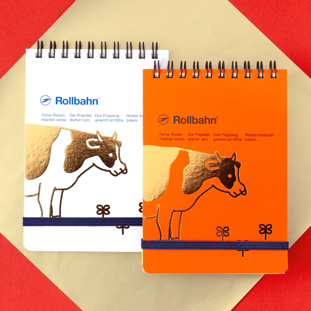 デルフォニックス Shop News デルフォニックス スミス各店にお正月デザインのロルバーン ポケット付メモが入荷しました 21年の干支である牛に きらめく箔押しをあしらいました 直営店限定のお取り扱いです T Co Jjb59onupi T Co