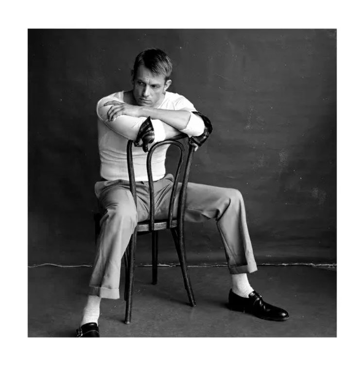 Vogue掲載のジョエル・キナマンほんと美し過ぎる男なんだけど、もう41歳なんだね!驚き。フォロワーさんからおすすめされた映画を観るぞ✍️ 