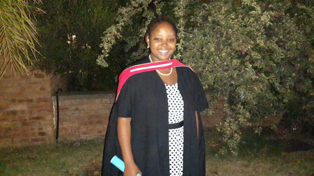 Lebo_Modise's tweet photo. LLB, UWC,2014 @FabAcademic @JuliaModise1 #EducationRocks #EducationIsAThing #BeltSwag https://t.co/twix94LHo5
