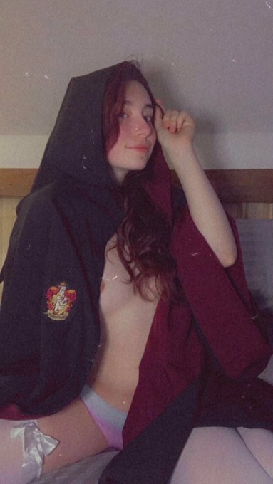 A Hufflepuff in Gryffindor Robes 🤤 https://t.co/igtX83WTq4<a href="/tag/adultwork"class="tags"><span>#adultwork</span></a><a href="/tag/onlyfans"class="tags"><span>#onlyfans</span></a><a href="/tag/sellingcontent"class="tags"><span>#sellingcontent</span></a><a href="/tag/buyingc"class="tags"><span>#buyingc</span></a>