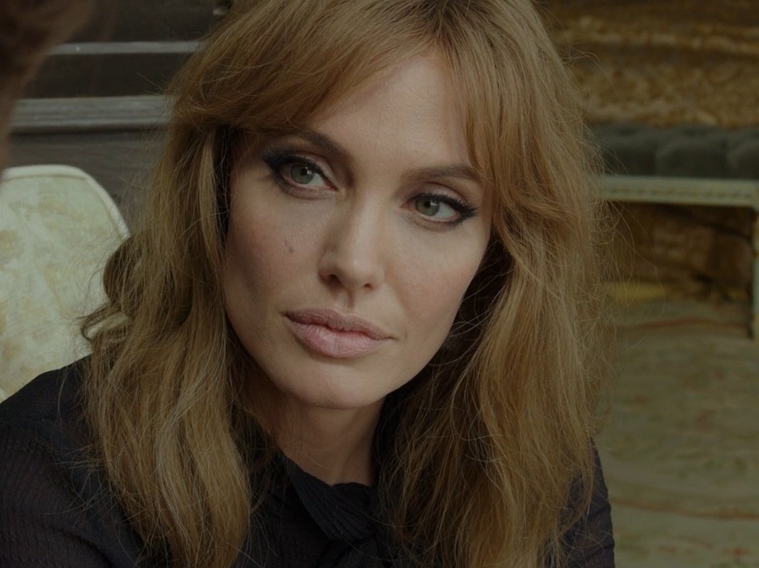AngelTresJolie's tweet photo. #AngelinaJolie's 2021 will be a very busy one. And I'm happy. Hoping. 😊🙏
#ThoseWhoWishMeDead
#Eternals
#EveryNotePlayed
#TheBrightPath
#UnreasonableBehaviour https://t.co/WzRkgcj2S1