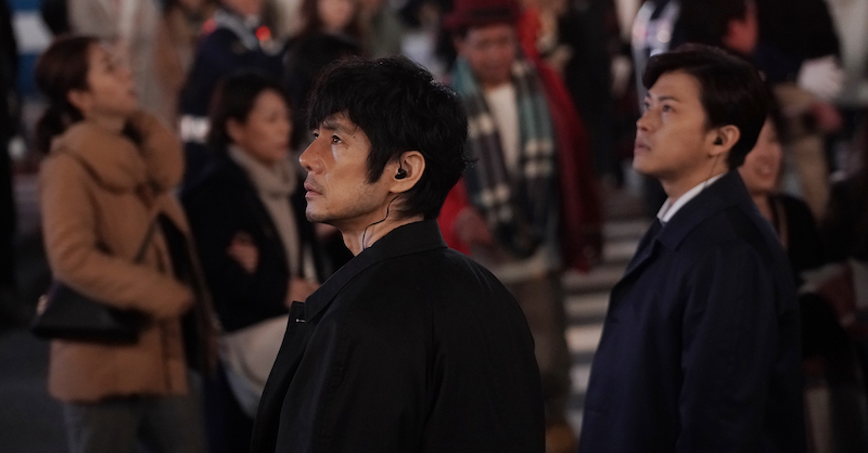 eigacom's tweet photo. ✅もしも刺激的な映画を見たいならチェック❗

「アンフェア」原作者×「SP」監督のタッグが実現‼

豪華実力派の共演で、🎄クリスマスの東京を襲う爆破テロに翻弄される人々を描く《ネタバレ厳禁》のノンストップサスペンス「#サイレントトーキョー」が、必見な3️⃣つの理由を、編集部が徹底解説❗

#PR