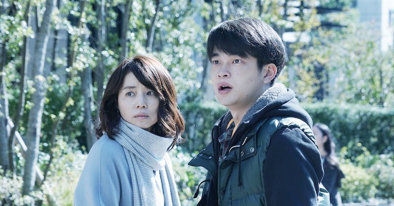 eigacom's tweet photo. ✅もしも刺激的な映画を見たいならチェック❗

「アンフェア」原作者×「SP」監督のタッグが実現‼

豪華実力派の共演で、🎄クリスマスの東京を襲う爆破テロに翻弄される人々を描く《ネタバレ厳禁》のノンストップサスペンス「#サイレントトーキョー」が、必見な3️⃣つの理由を、編集部が徹底解説❗

#PR