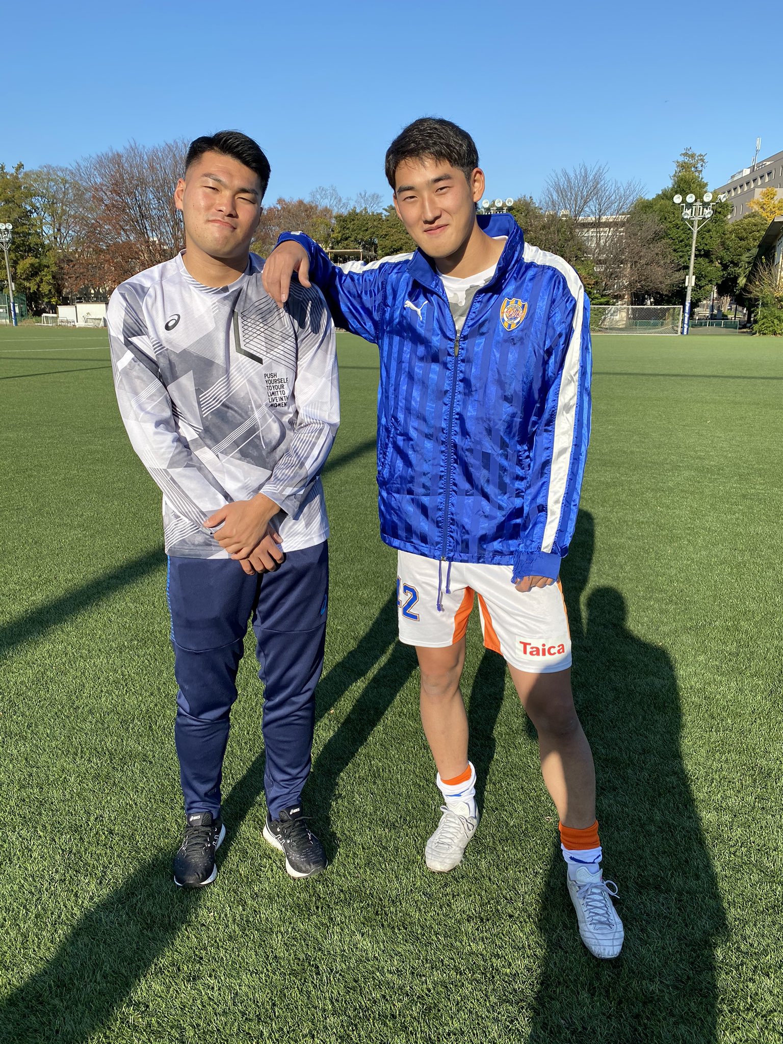スポーツパラダイス 静岡朝日テレビ Twitter Da そして 清水エスパルス内定の加藤拓己選手が所属する早稲田大学ア式蹴球部には 清水エスパルスユース出身の監物拓歩選手も在籍 U 17w杯にも出場した長身dfです 加藤先輩の圧で こんな写真を撮りましたが しっかり