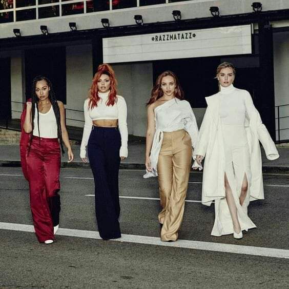 Helmiessouayed's tweet photo. Little Mix's US label cancelled their first US tour, didn't play their songs to US radios, don't send the albums on us websites, told them to flirt with "important men" to get the songs played in the US radios, forced Perrie to go solo and never promote them!😡
#RESPECTLITTLEMIX https://t.co/rlysM2LAx0