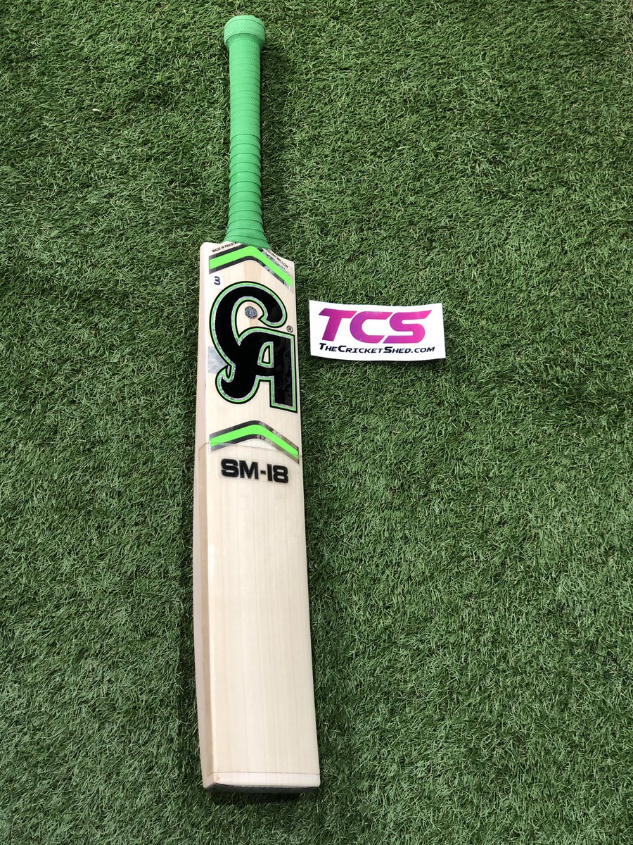 Allthegear99's tweet photo. CA SM18 Shoaib Malik Players #Cricket #Bat

Used and endorsed by Pakistan International Shoaib Malik.

Exceptional ping as you would expect on a Players Bat.

Weight: 2lb 10oz
Edge: 38mm
Grains: 8

Price: £299.99

To order:
Inbox or comment

#BestBats #CA #ProWillow #TCS https://t.co/F1BzF8z1BK