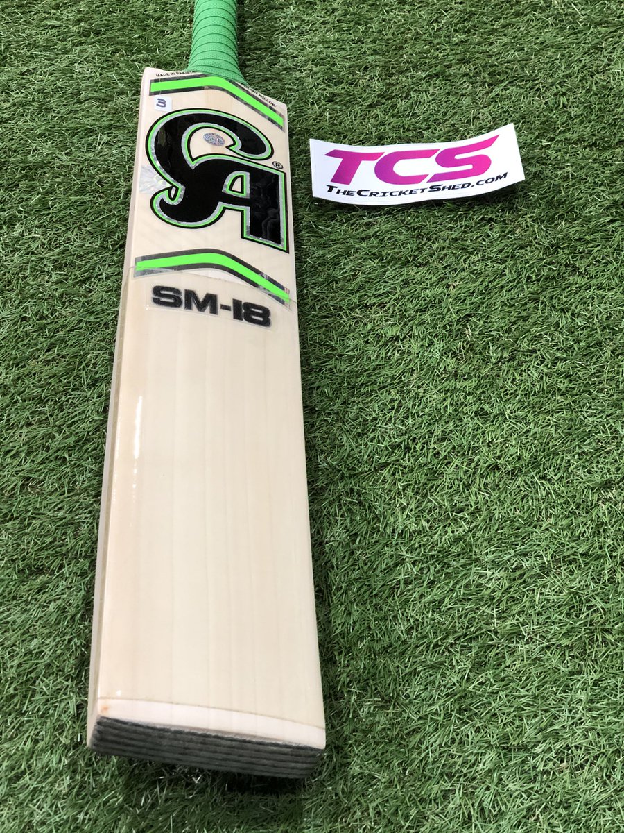Allthegear99's tweet photo. CA SM18 Shoaib Malik Players #Cricket #Bat

Used and endorsed by Pakistan International Shoaib Malik.

Exceptional ping as you would expect on a Players Bat.

Weight: 2lb 10oz
Edge: 38mm
Grains: 8

Price: £299.99

To order:
Inbox or comment

#BestBats #CA #ProWillow #TCS https://t.co/F1BzF8z1BK