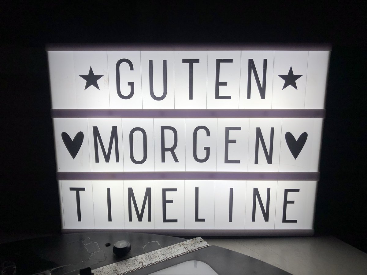 Und dazu einen #espresso☕︎ Gut, dass ich heute nicht unterwegs sein muss und mich zu Hause in Arbeit vergraben kann.
Ich werde heute ein #paket📦versenden. Sonst passiert ja nichts ...!
#tuesdaymotivation
#wakeupandmakeup
#staysafeandhealthy https://t.co/pOdzC1leyy
