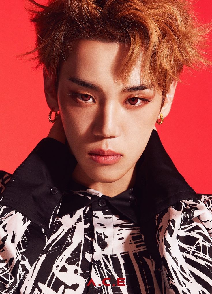 • Stage Name: Byeongkwan ( 김병관 )• Real Name: Kim Byeongkwan• Nationality: Korean• Height: 1,75 • Birthday: 1996/08/13• Position in the group: lead dancer, vocalist and rapper