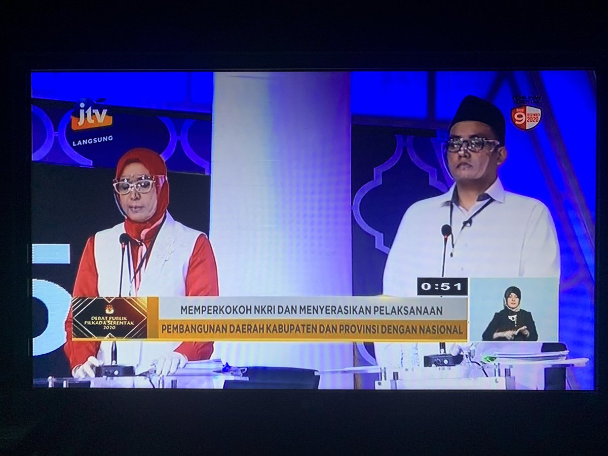 Debat calon bupati Jember 🤔 https://t.co/H2UXmFZwR2