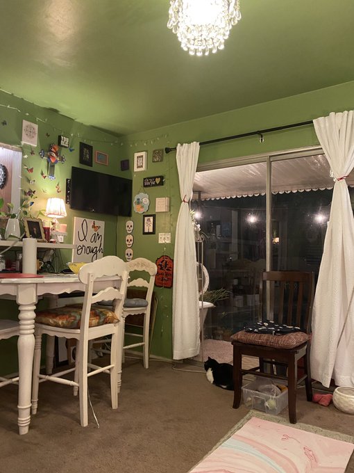 Cold and FUCKING FREEZING yet still trying yoga @ 5 am. That&rsquo;s commitment folks🥶. {Coco on guard for<a href="/tag/manyvids"class="tags"><span>#manyvids</span></a>