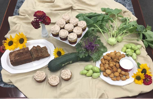 SchutteBuffalo's tweet photo. Congratulations to our Bengal Machine garden contest winners!! 

Schutte Hammermill for Zucchini
CM Shredder for sunflowers, basil, zinnia and the best looking raised bed
CSE Bliss Manufacturing for tomatoes and best looking cornucopia https://t.co/Cp53N7EgOZ