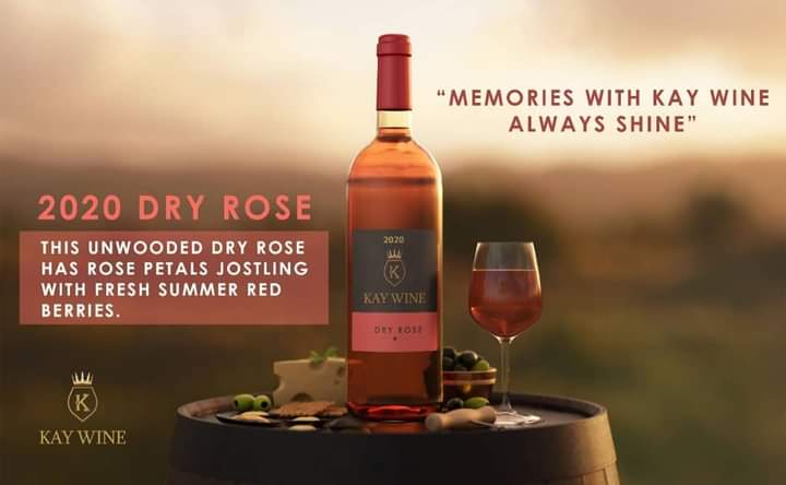 HoldingsKay's tweet photo. Enjoy our unwooded dry rose thay has rose petals jostling with fresh summer red berries🍷🍇
.
There is no joy we get either than our customers enjoying our amazing wines!!
.
Let us be your wine plug🍷🍷
Place your order now and taste our passion in every sip!!! https://t.co/3SBJB3gLO5