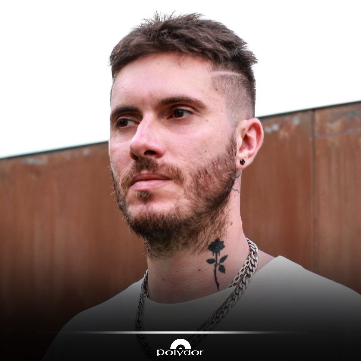 Fuori ora su #YouTube il video di #Dicembre di @realelfo 👊