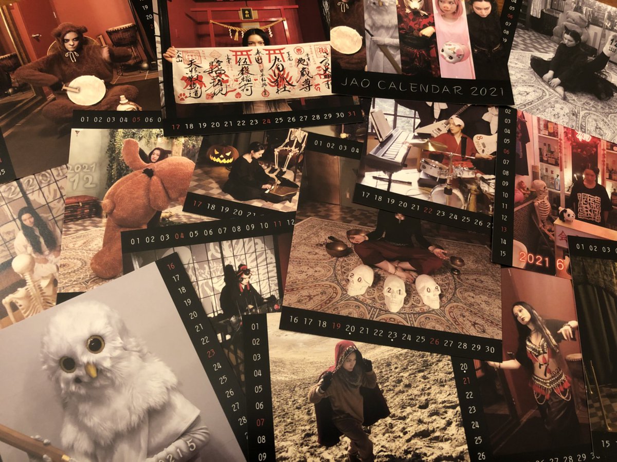 inu1dog1's tweet photo. 2021年の卓上カレンダーを作りました。
こぶた、たぬき、きつね、ねこ、そして……
毎月いろんなどうぶつたちが見られます……
https://t.co/idsYcPGSpD
リンク先からご購入頂くことも可能ですが、
商品を¥5,000以上お買い上げのお客様には、
なんとプレゼントさせていただきます！ https://t.co/7cTDbGeJiv