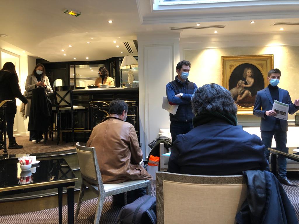 ANETT_tourisme's tweet photo. @ANETT_tourisme présente pour la CP sur les travaux de rénovation énergétique d’un hôtel de luxe pendant le confinement. L’hôtel San Regis s’engage dans la voie de la transition énergétique. @GEO_PLC_Hellio a été choisi pour mener les travaux de calorifugeage et d’isolation. https://t.co/z10ofLegxw