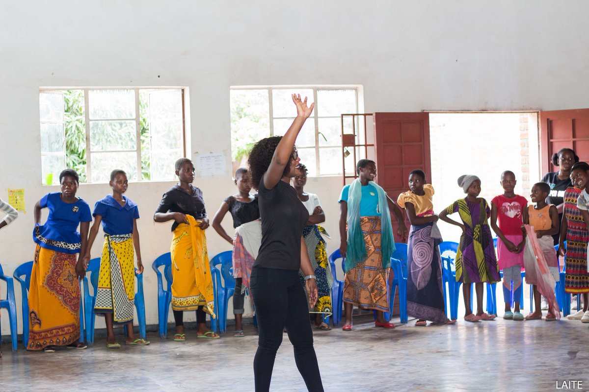 EstherBonyonga's tweet photo. Last Saturday Ladies in Tertiary Education (LAITE) in Partnership with Young Women Initiative (YWI) had 16 Days of Activism activity (Rape awareness campaign) at Mbwana village in Lirangwe (Blantyre).
#16DaysofActivism
#GenerationEquality
#StopJustifyingRape
#SayNoToRape https://t.co/Sww6E8u88f