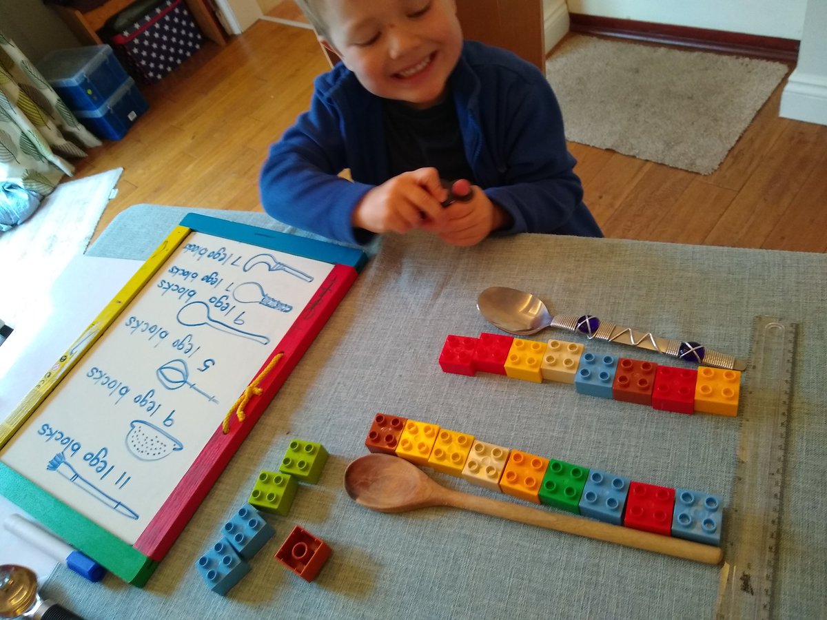 EileenBallard18's tweet photo. @ardeleyschool Measuring using Lego blocks. Delighted that the Advent calendar is the biggest! https://t.co/N40lopNOqp