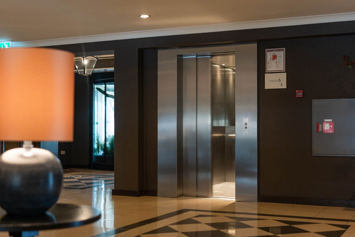 Wat is een hotel zonder goede liften? Onlangs renoveerden we oude liften in Van der Valk Hotel Hengelo. En plaatsten we twee gloednieuwe MOVE liften. Lees meer:
hubs.ly/H0BDCnr0