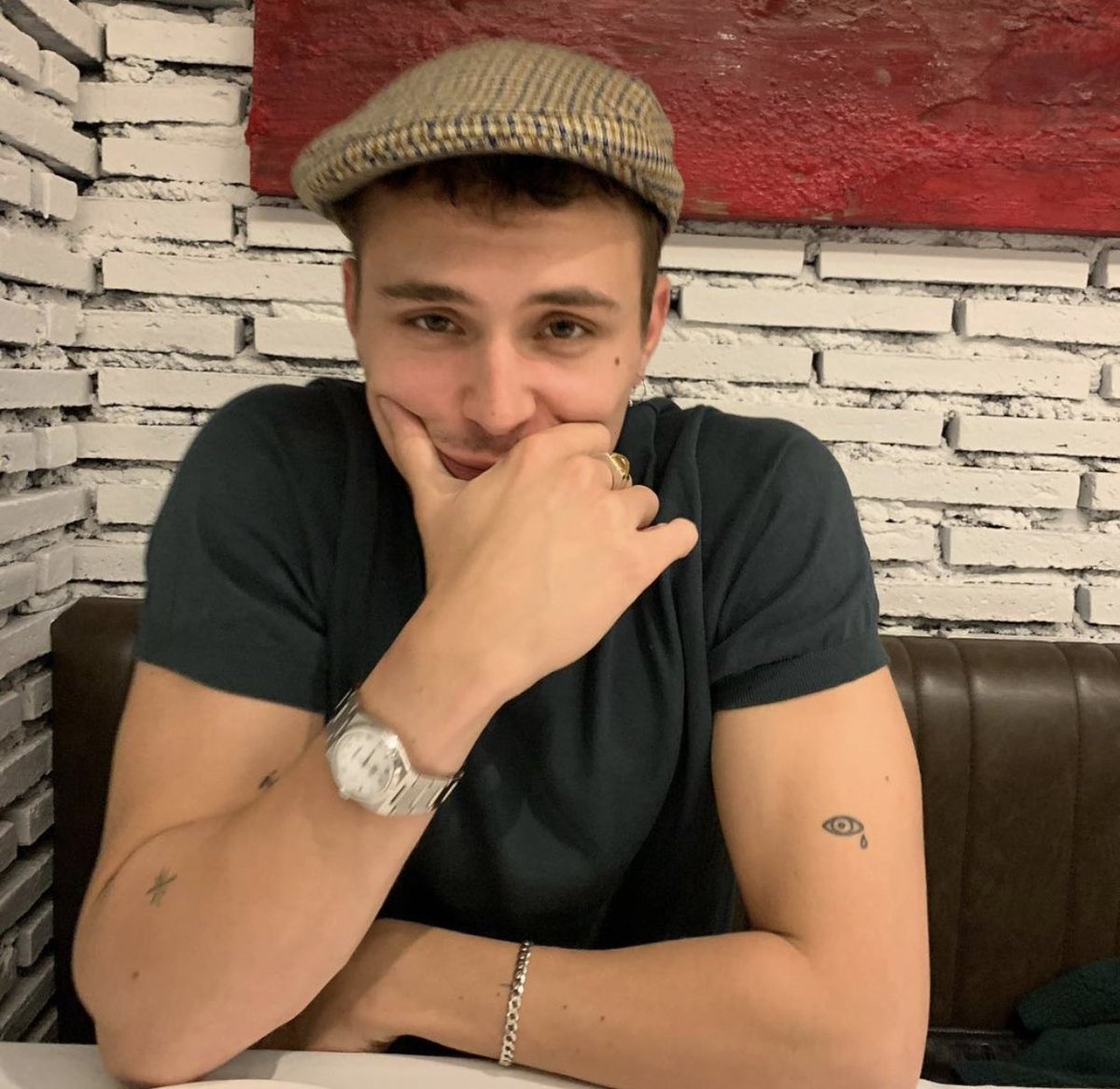 GossipRoomOff's tweet photo. L’acteur Arón Piper, 23 ans. 📸 https://t.co/j6vGNsUNTC