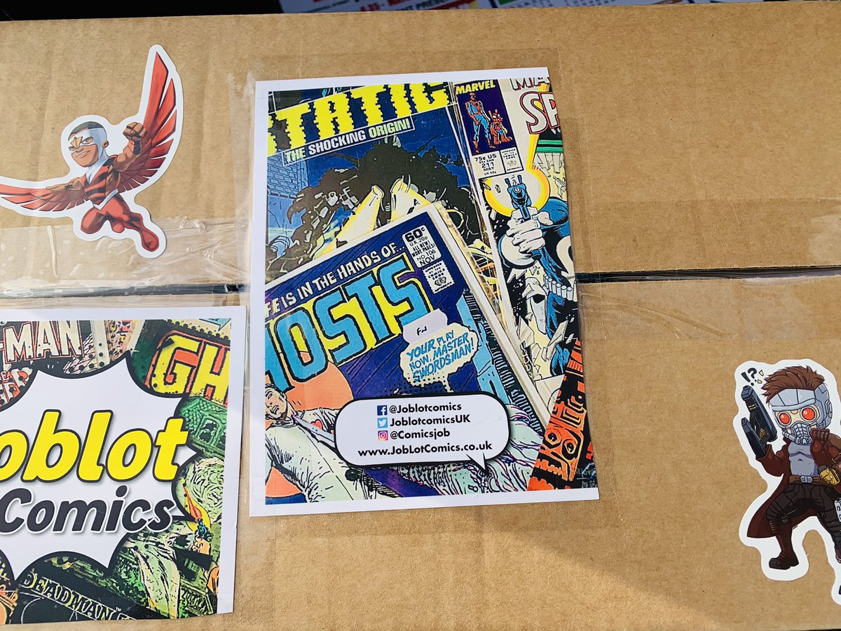 ComicsJob's tweet image. If you’re working your way through your Christmas todo list don’t forget your #mysterybox for only £12.99 you get 15 @DCComics and @Marvel titles and some festive treats too #comics #christmas