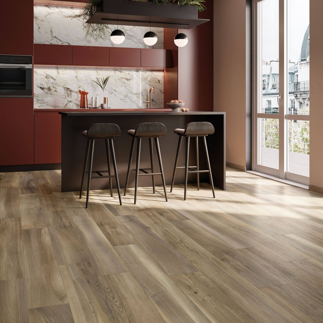 supergres's tweet image. A warm, bright and welcoming kitchen, the perfect place to start the day sitting at the counter for the breakfast.

A wood-effect porcelain stoneware floor that warms the room and gives it that special atmosphere that feels like home.

[Collezione Husk  Greige]

#Supergres

~~~~~