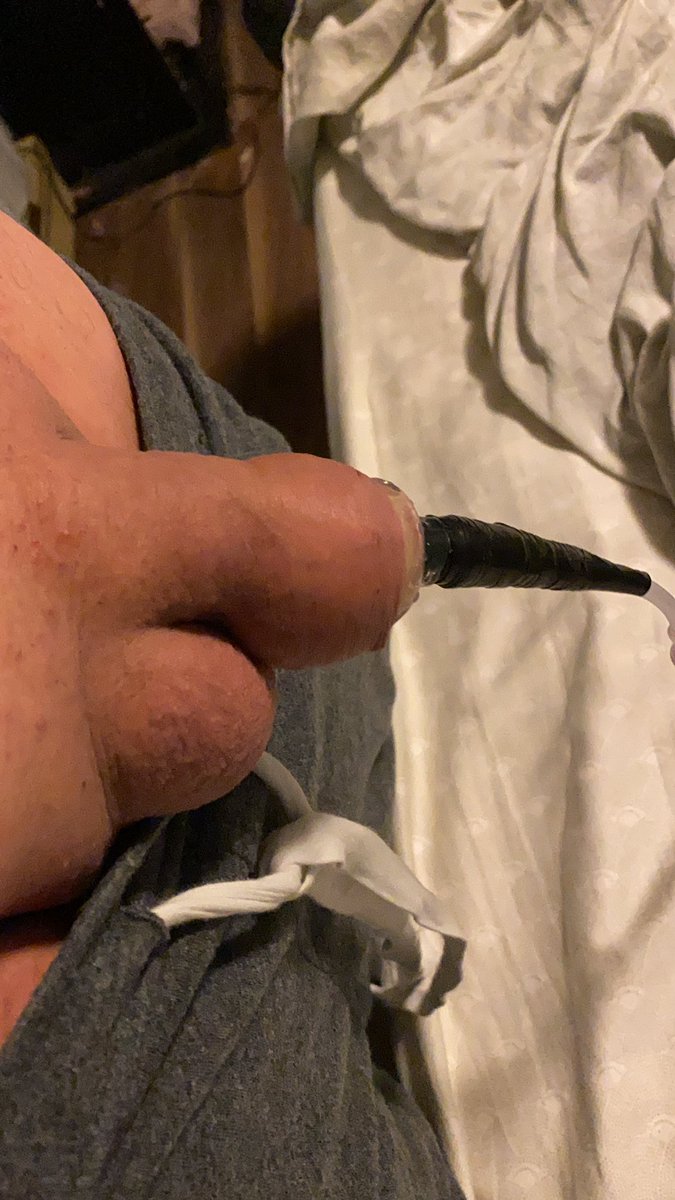zaddy_queen's tweet photo. Early morning dick balloon. #foreskinrestoration #keepontugging #kot https://t.co/8Sl4xXpKwy