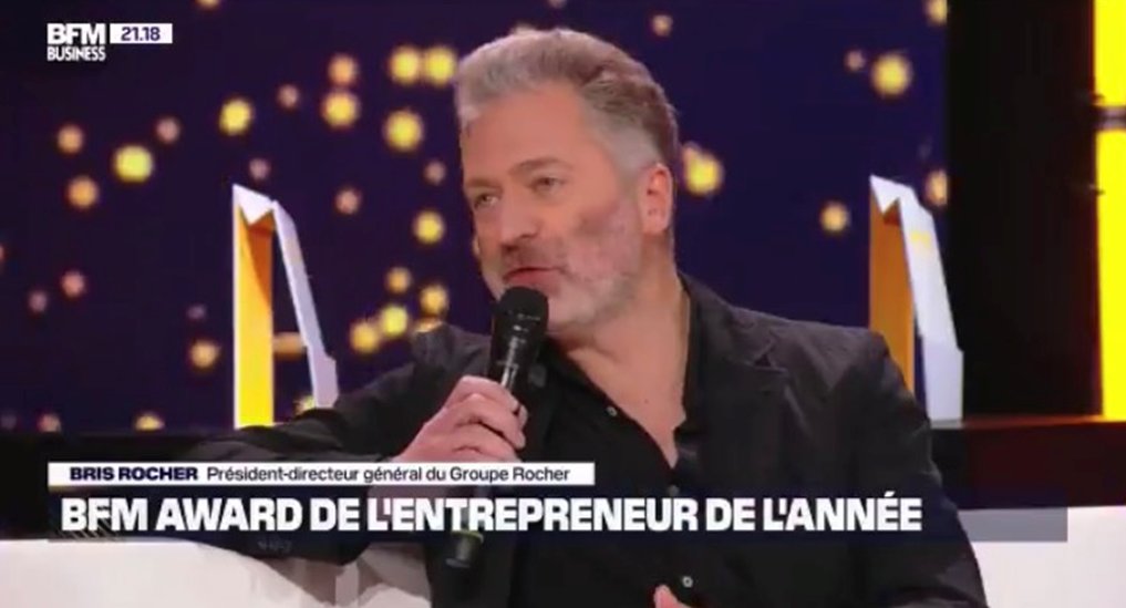 BFMTV_Inside's tweet photo. 🏆Lauréat du Grand prix de manager de la décennie : Bernard Arnault, PDG de @LVMH  

🏆Lauréat du prix de l'entrepreneur 2020 : Bris Rocher (@BrisRocher), PDG du groupe Rocher (@YvesRocherFR) https://t.co/NhWsKsptbi