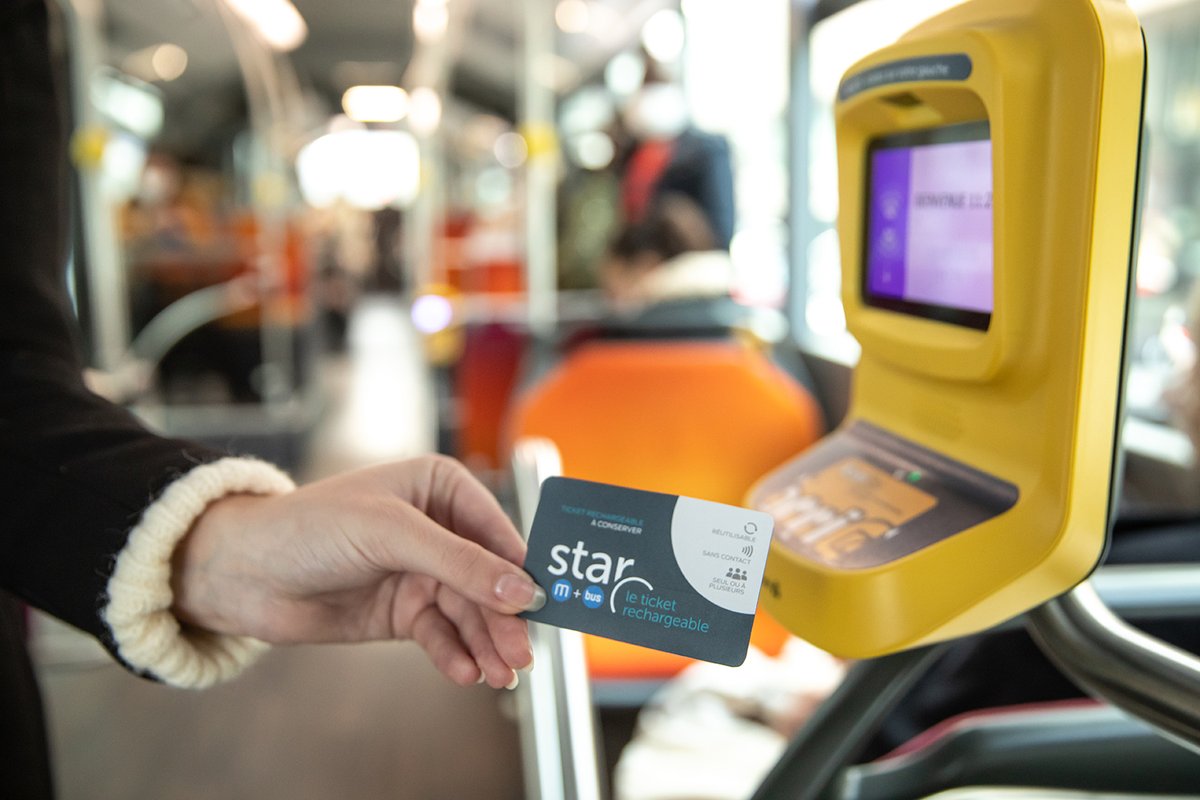 keolisrennes's tweet photo. ▶️ Après des mois de travail entre nos équipes et celles de @metropolerennes, la nouvelle billettique de @STARmeparle est officiellement lancée ! 
Des équipements + modernes et une expérience client innovante, avec de nouveaux services pour acheter les titres de transport. https://t.co/iKQqyVysxP